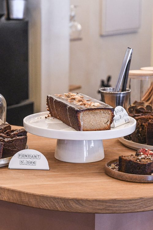 Sélection de gâteaux maison au sweet corner de Dip Honest Food Annecy