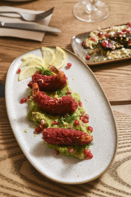 Assiette signature de crevettes croustillantes servie chez Dip Honest Food à Annecy